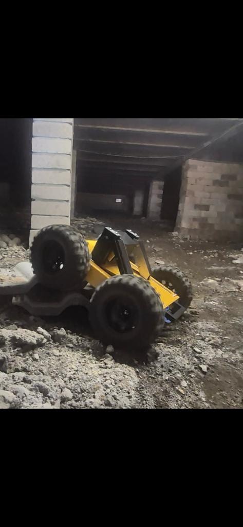 Underfloor crawl space inspection